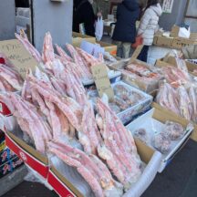 創業120年老舗 日暮里の かや場冷蔵 の年末大売り出しが始まっています